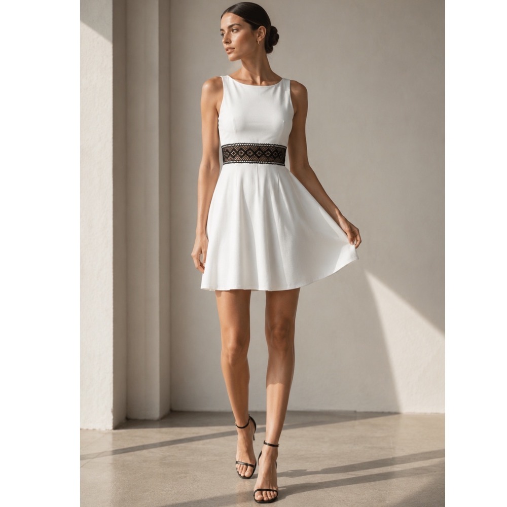 Alice + Olivia Fit Flare Dress Women 0 White Black Lace Crochet Mini V-Back